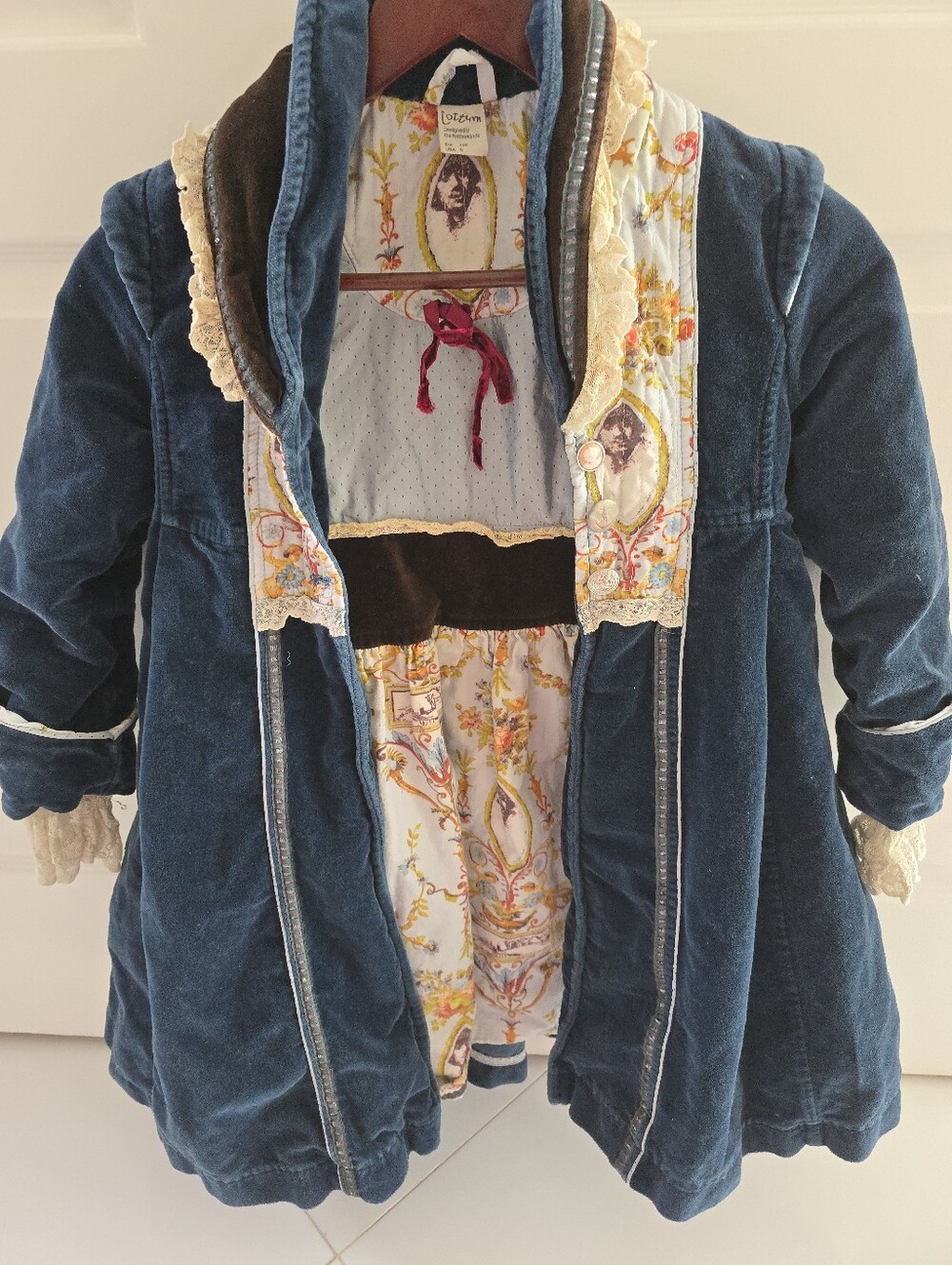 Girls Jottum Limited Edition Blue Velvet Coat Jacket Lace GORGEOUS RARE FIND!